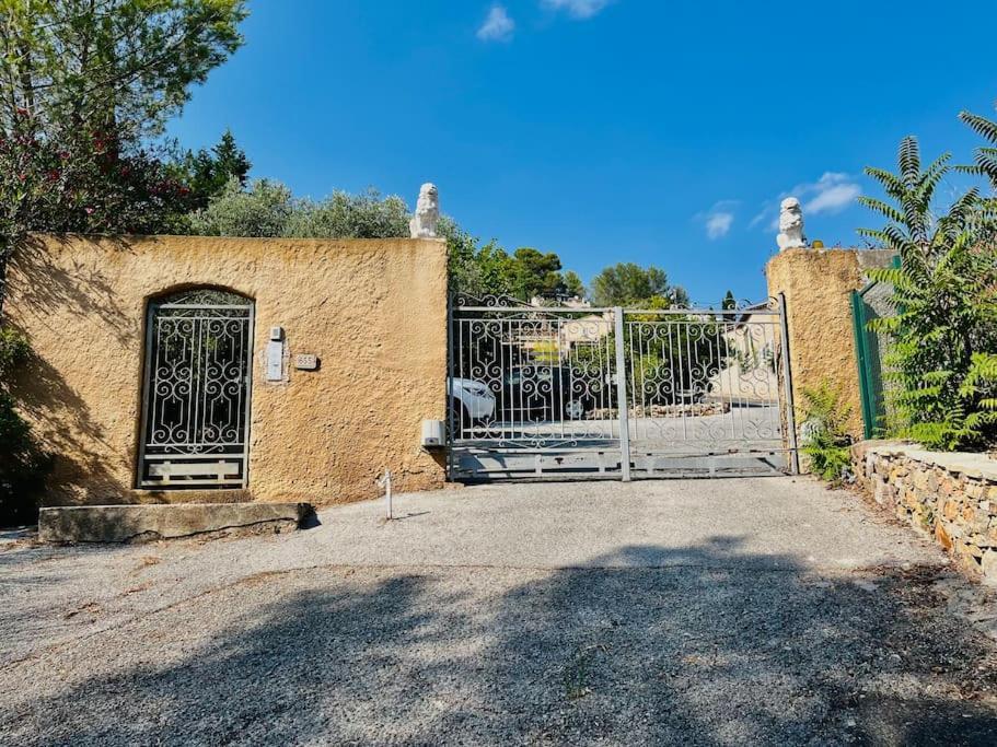 Studio Dans Residence Taradeau Экстерьер фото